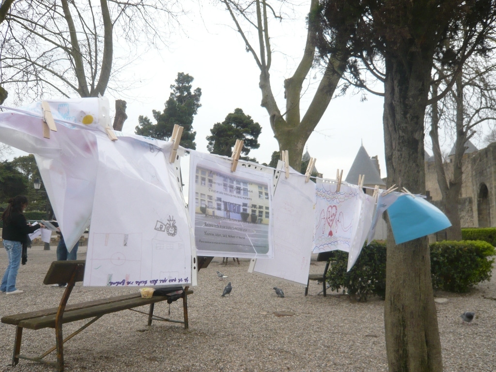 La Grande Lessive tend ses fils du lycée à la ville