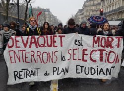 Des lycéens contre la sélection