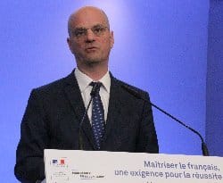 Lecture : Des enseignants inquiets de pressions en faveur d’Agir pour l’école