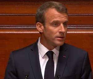 Macron : L’éducation entre « combat de notre siècle »et réduction des dépenses