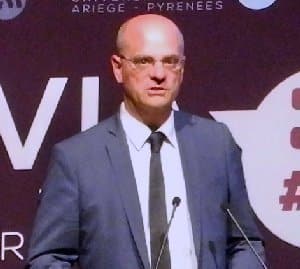 Bruno Devauchelle : Blanquer : Une nouvelle industrialisation de l’enseignement, par le numérique ?