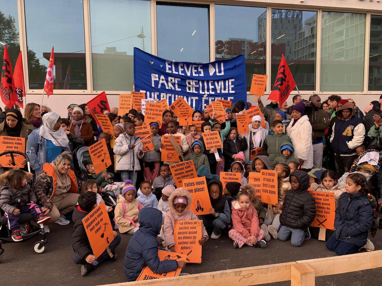 Marseille : parents et enseignants du  Parc Bellevue s’invitent à la Cité Internationale Jacques Chirac